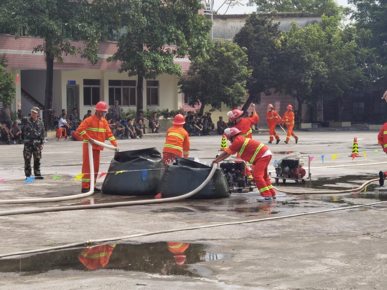 11月 百合鎮(zhèn):退役軍人在森林職業(yè)技能大比武競(jìng)賽獲佳績(jī)_2