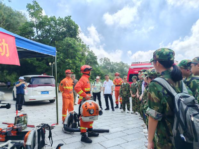 多部門聯(lián)動強(qiáng)宣傳！市森防辦開展森林防滅火主題宣傳活動筑牢安全防線.docx_3