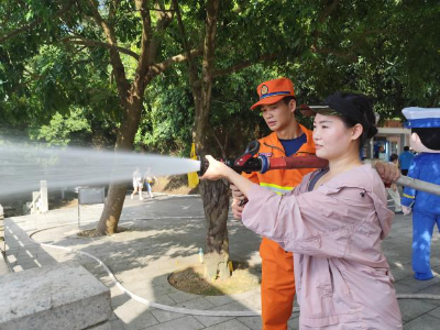 多部門聯(lián)動強(qiáng)宣傳！市森防辦開展森林防滅火主題宣傳活動筑牢安全防線.docx_7
