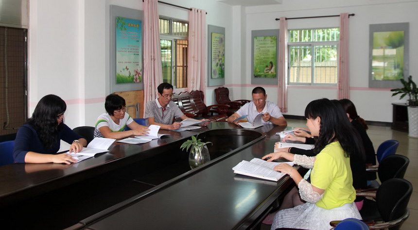 C:UsersadminDesktop20170705《兩學(xué)一做 身邊榜樣》系列報(bào)道:長(zhǎng)沙街道沖澄社區(qū)黨支部著力打造“服務(wù)型”基層黨組織4_調(diào)整大小.jpg C:UsersadminDesktop20170705《兩學(xué)一做 身邊榜樣》系列報(bào)道:長(zhǎng)沙街道沖澄社區(qū)黨支部著力打造“服務(wù)型”基層黨組織4_調(diào)整大小.jpg